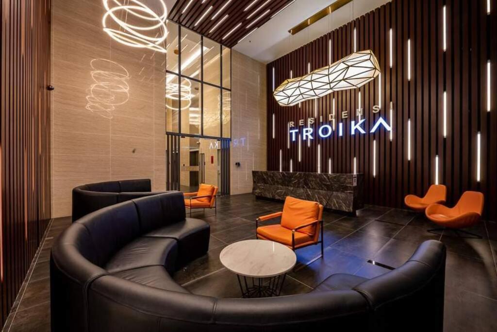 Troika Kota Bharu Penthouse Homestay ภายนอก รูปภาพ